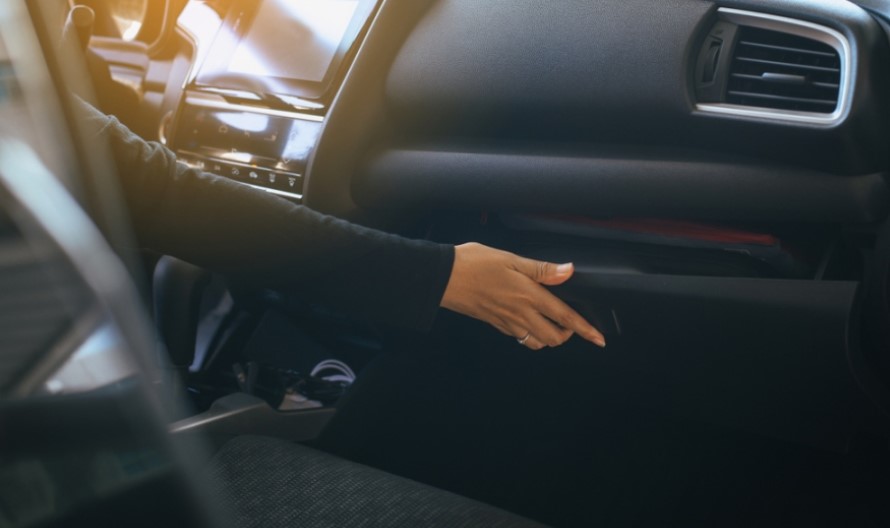 what two important documents should you always keep in your car